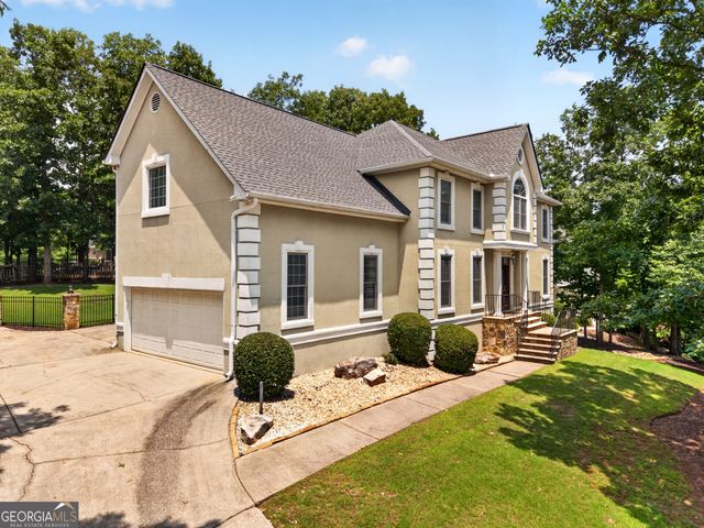 5490 Hampstead Way, Johns Creek, GA 30097
