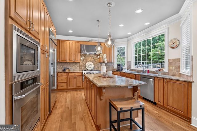 5490 Hampstead Way, Johns Creek, GA 30097