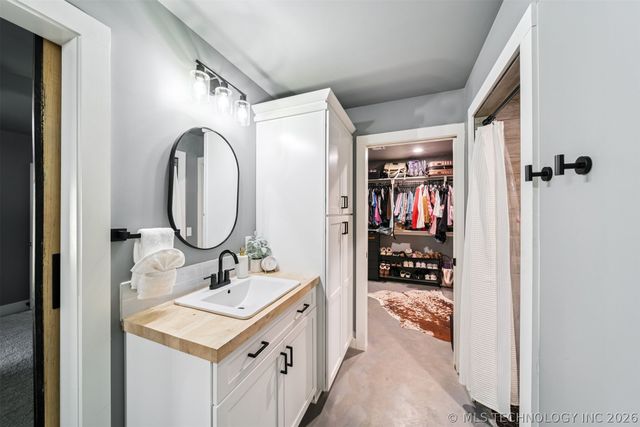 20870 S 4250 Road, Claremore, OK 74019