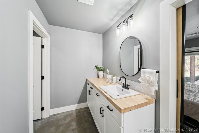 20870 S 4250 Road, Claremore, OK 74019