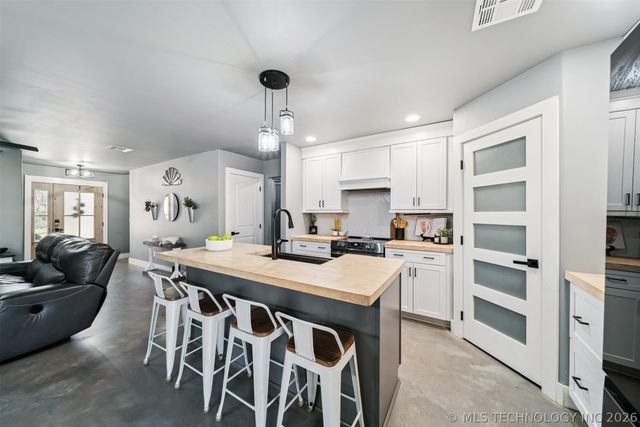 20870 S 4250 Road, Claremore, OK 74019