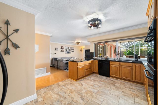 10510 NW 24 ST, Sunrise, FL r