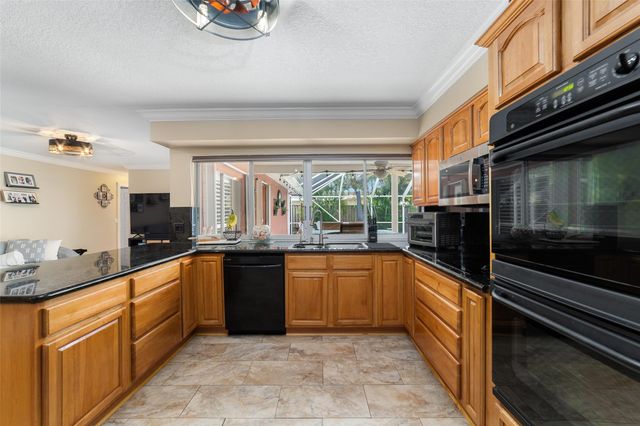 10510 NW 24 ST, Sunrise, FL r