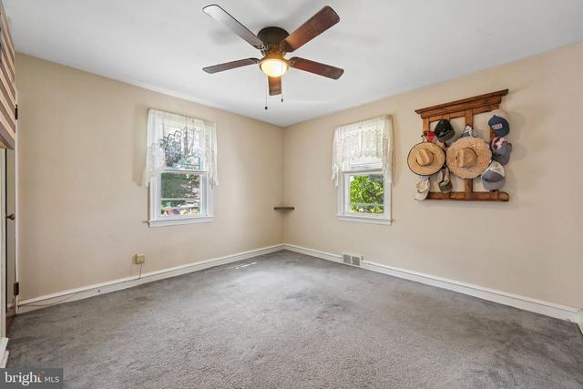 232 NORTHMONT AVE, Mount Ephraim, NJ 08059