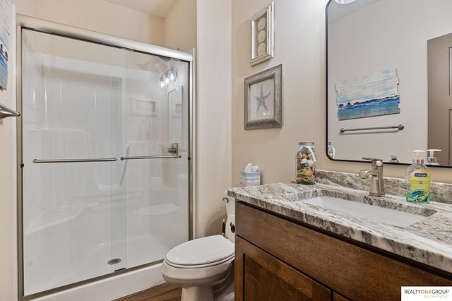 11755 Fenwick Street, Papillion, NE 68046