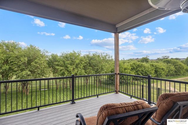 11755 Fenwick Street, Papillion, NE 68046