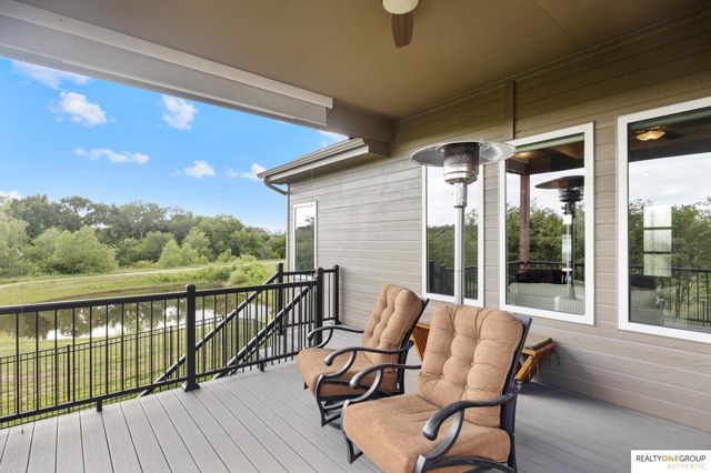 11755 Fenwick Street, Papillion, NE 68046