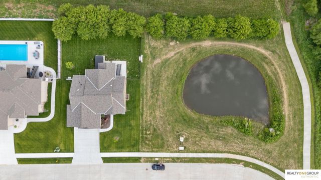 11755 Fenwick Street, Papillion, NE 68046