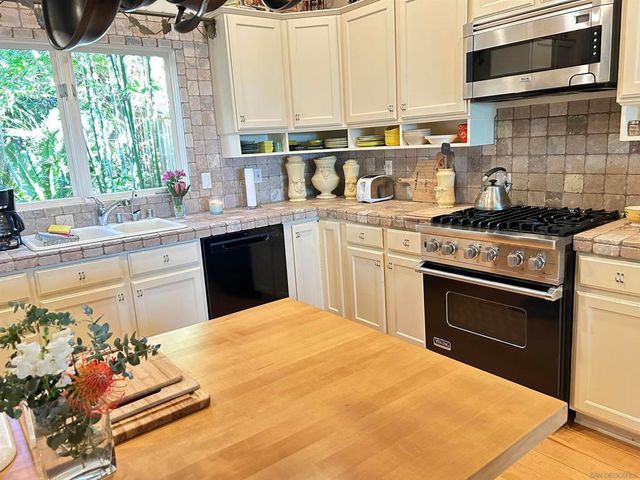 1841 MONTGOMERY, Cardiff By The Sea, CA 92007