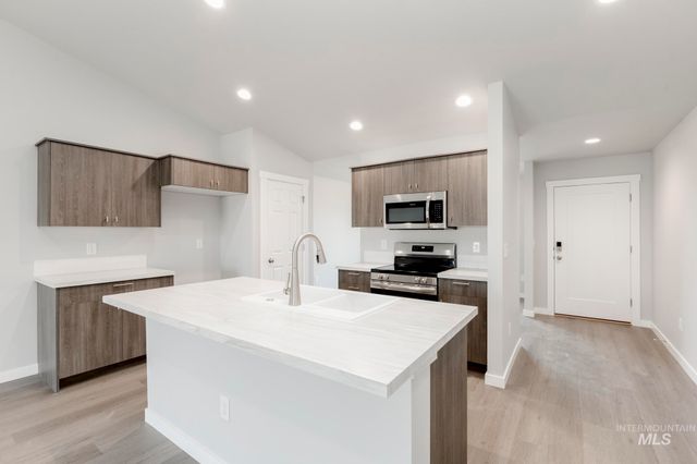 3018 E Mossy Creek Dr, Kuna, ID 83634