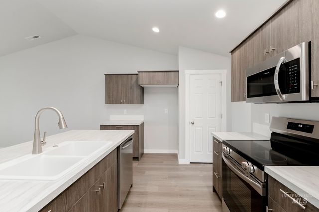 3018 E Mossy Creek Dr, Kuna, ID 83634