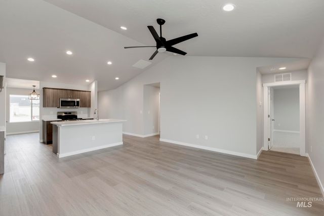 3018 E Mossy Creek Dr, Kuna, ID 83634