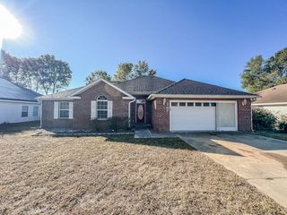 107 Kyle Lane, Crestview, FL 32539