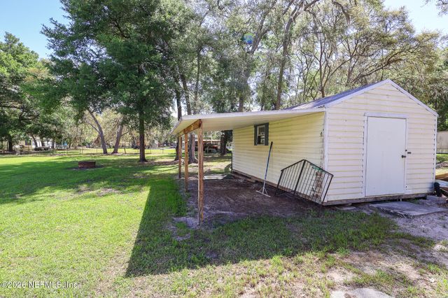 124 IDLEWOOD ACRES Lane, Pomona Park, FL 32181