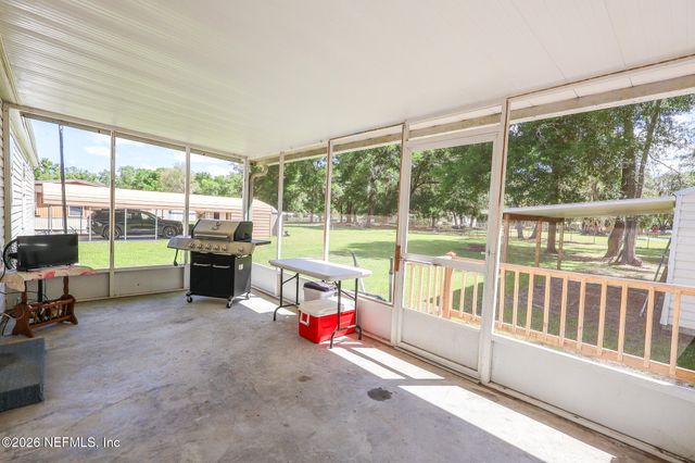 124 IDLEWOOD ACRES Lane, Pomona Park, FL 32181