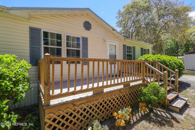 124 IDLEWOOD ACRES Lane, Pomona Park, FL 32181