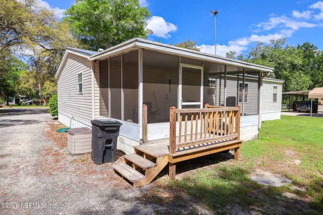 124 IDLEWOOD ACRES Lane, Pomona Park, FL 32181