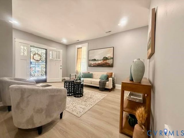 2115 Dinwiddie Ave, Richmond, VA 23224