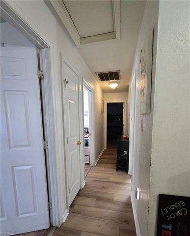 19 Carver CIR, Portsmouth, VA 23701