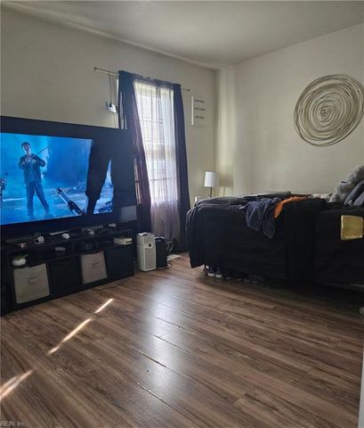 19 Carver CIR, Portsmouth, VA 23701