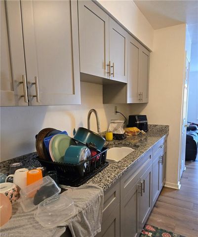 19 Carver CIR, Portsmouth, VA 23701