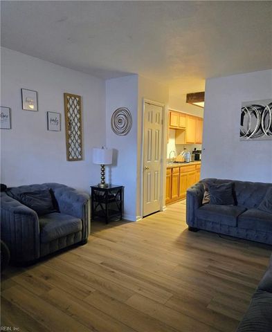 19 Carver CIR, Portsmouth, VA 23701