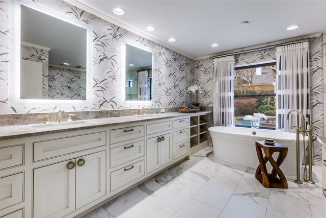 9009 Arbor Park Drive, Dallas, TX 75243