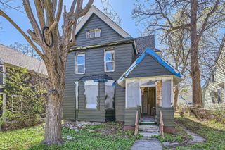 2217 Fremont Avenue N, Minneapolis, MN 55411