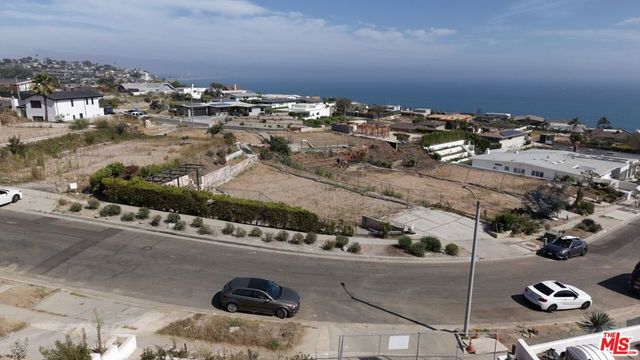 3718 Seahorn Drive, Malibu, CA 90265