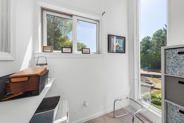303 Lakeshore Dr, Marlborough, MA 01752