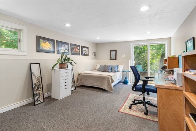 303 Lakeshore Dr, Marlborough, MA 01752