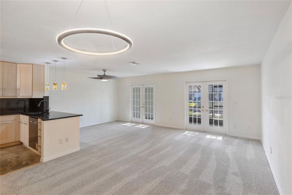 Image 14 of property listing at 4138 BRENTWOOD PARK CIRCLE, Tampa, FL 33624