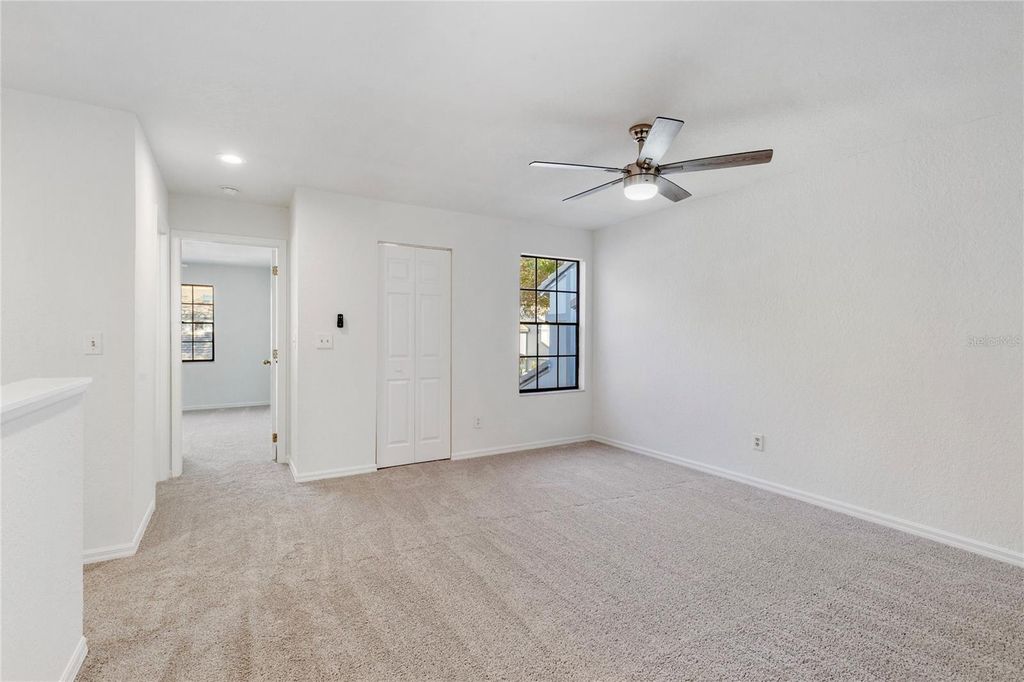 Image 21 of property listing at 4138 BRENTWOOD PARK CIRCLE, Tampa, FL 33624