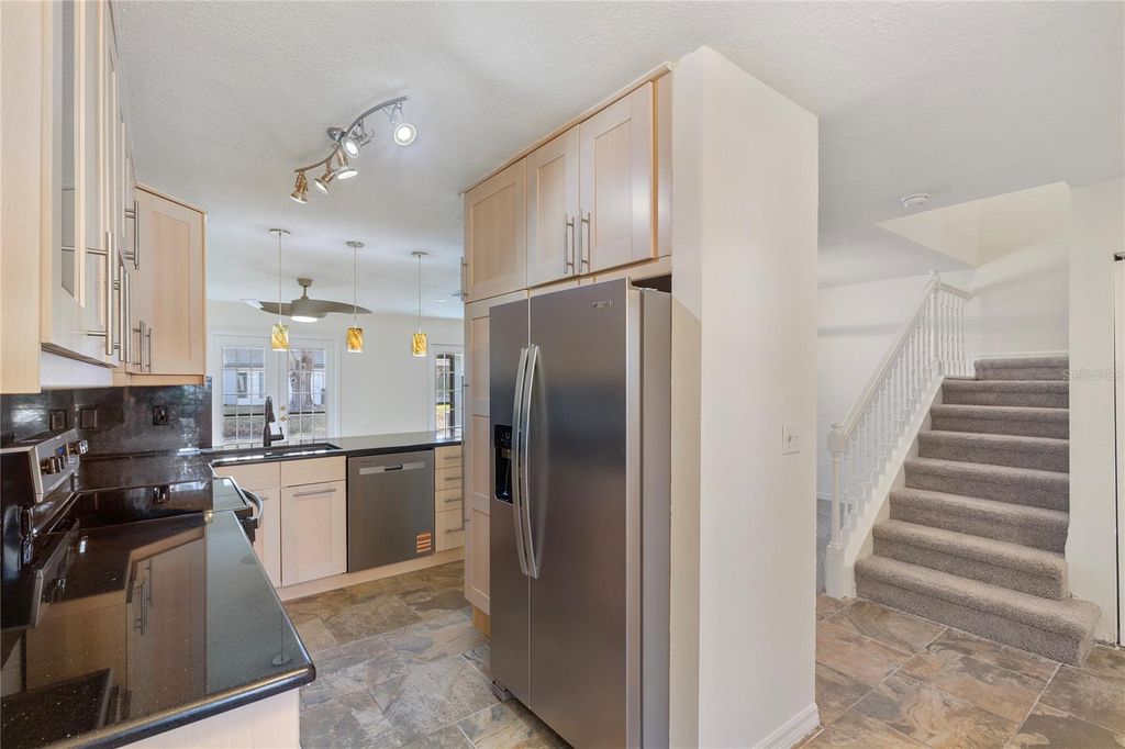 Image 8 of property listing at 4138 BRENTWOOD PARK CIRCLE, Tampa, FL 33624