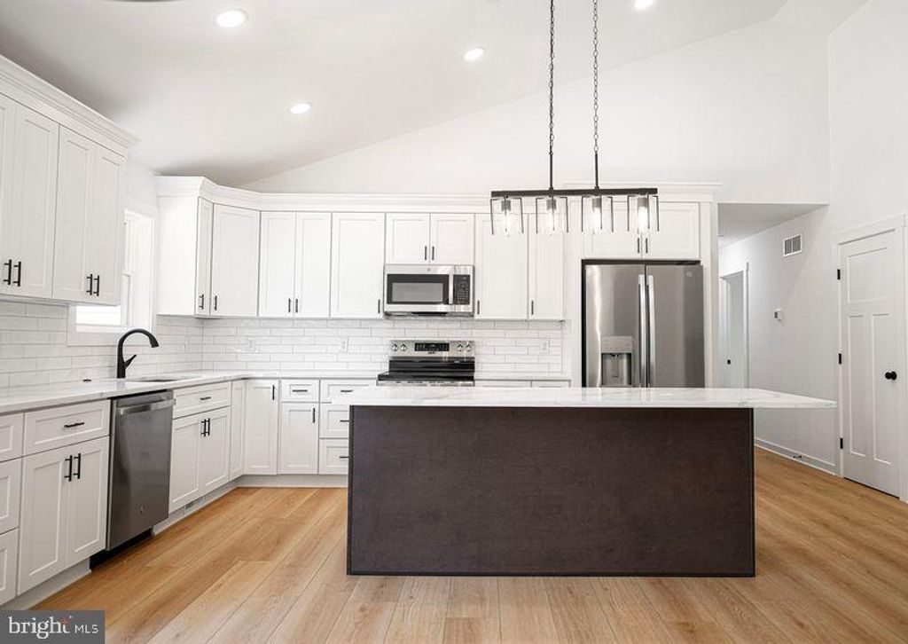 Image 6 of property listing at 2104 RUFFS MILL RD, Bel Air, MD 21015