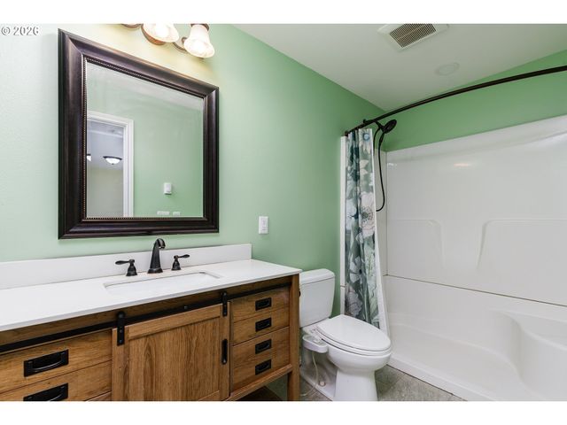 1326 STONEHAVEN Dr, West Linn, OR 97068