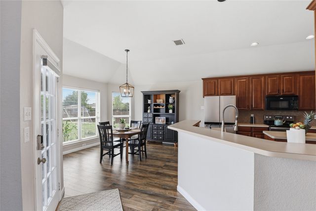 182 Portales Drive, Aledo, TX 76008