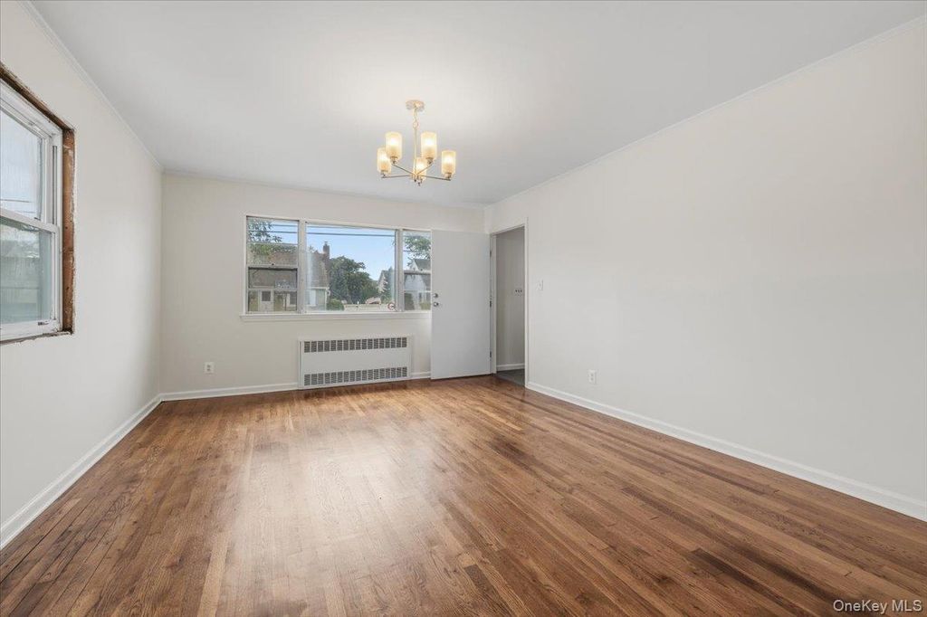 177 Toronto Avenue, Massapequa, NY 11758 — photo 5