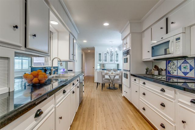 4818 Thunder Road, Dallas, TX 75244