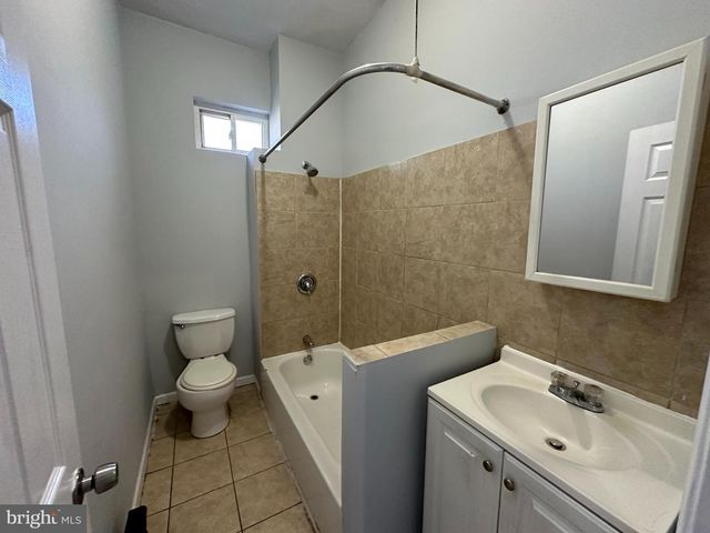 1225 W VENANGO ST, Philadelphia, PA 19140