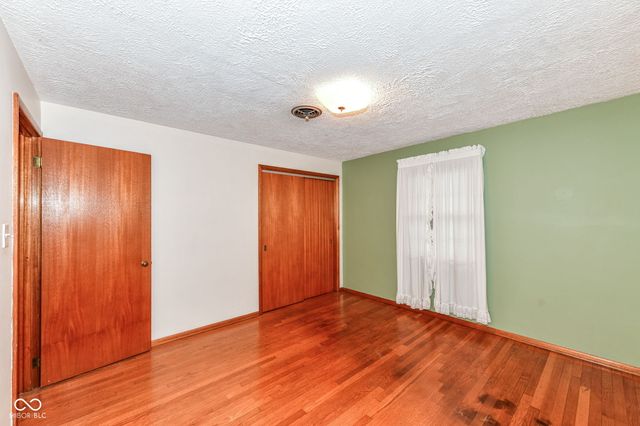 431 S Carr Road, Plainfield, IN 46168
