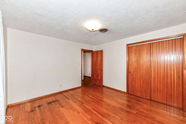 431 S Carr Road, Plainfield, IN 46168