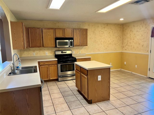1152 Terra ST, Round Rock, TX 78665