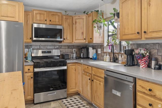 1180 W 975 S, Clearfield, UT 84015