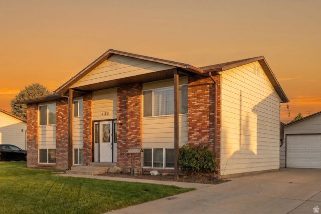 1180 W 975 S, Clearfield, UT 84015