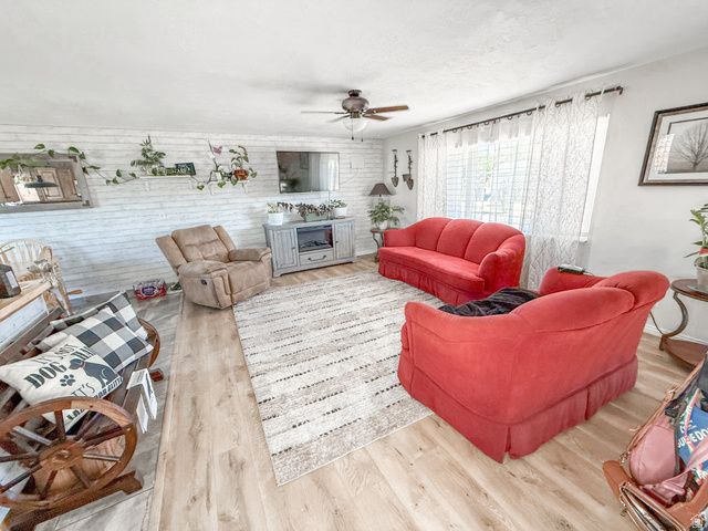 1180 W 975 S, Clearfield, UT 84015