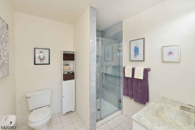 20 Parkside Ct, Wayne Twp., NJ 07470