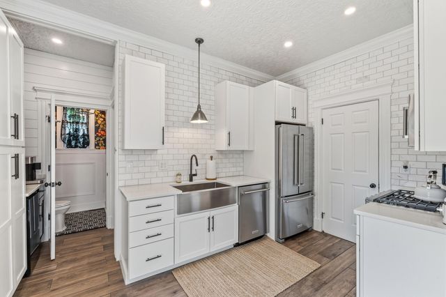 611 S Grand Avenue, Fort Thomas, KY 41075