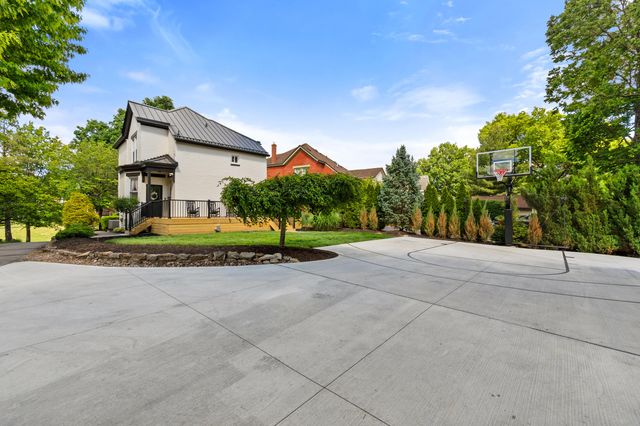 611 S Grand Avenue, Fort Thomas, KY 41075