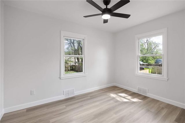 409 Robie Drive, Belton, MO 64012